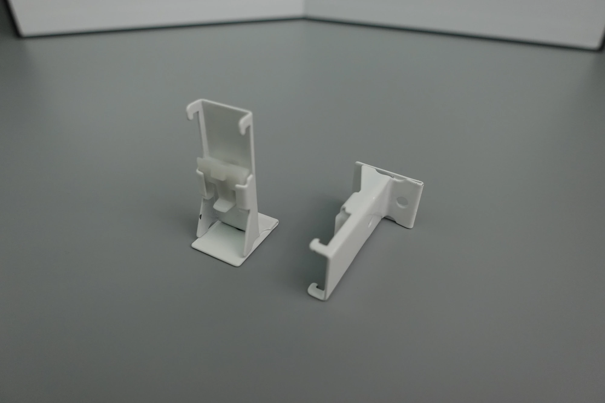 B01 matching track brackets