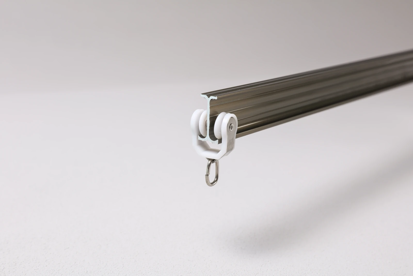 A10 · Curved track — image 2