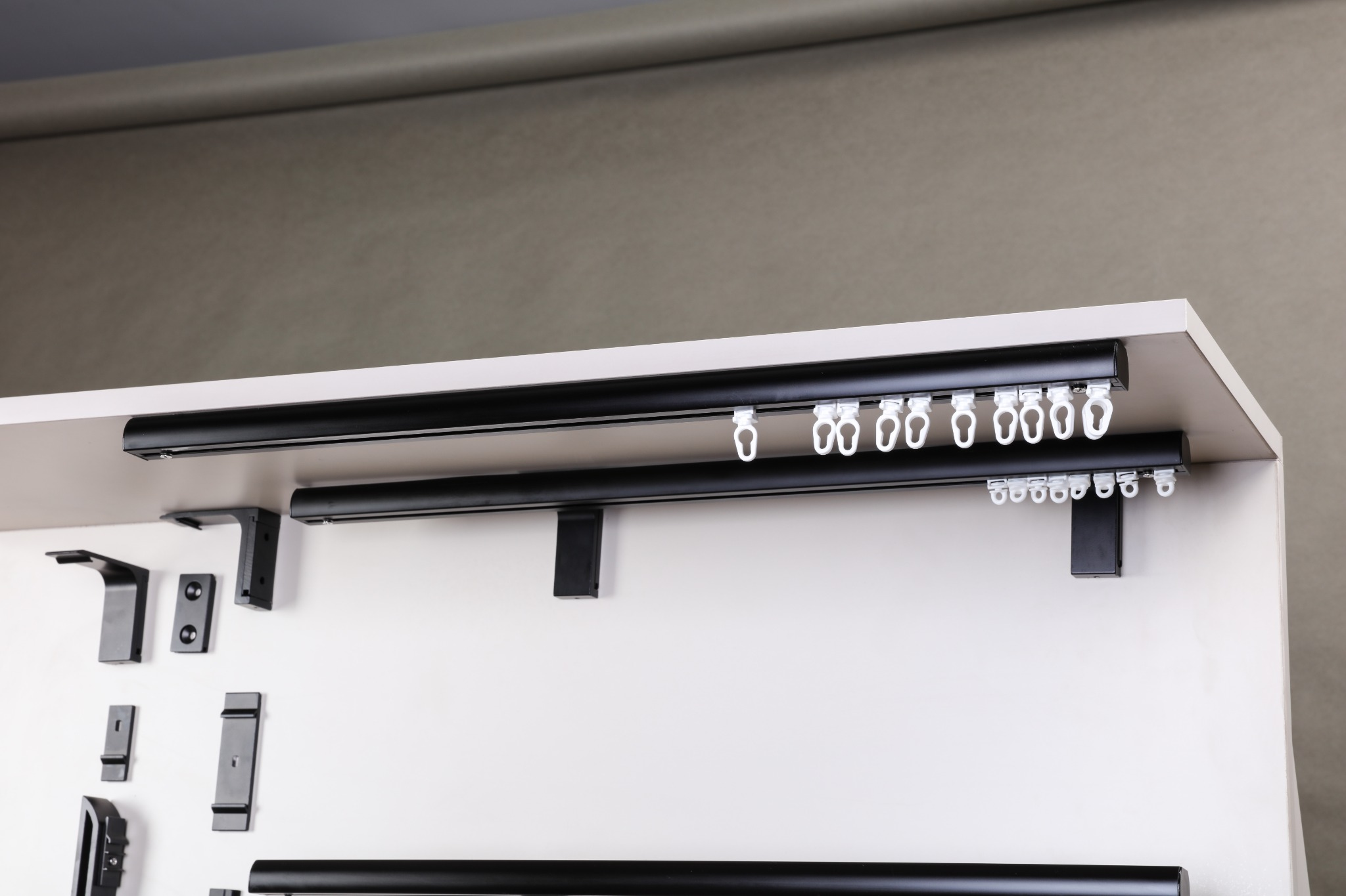 A30 installed track and rubber-rimmed runners